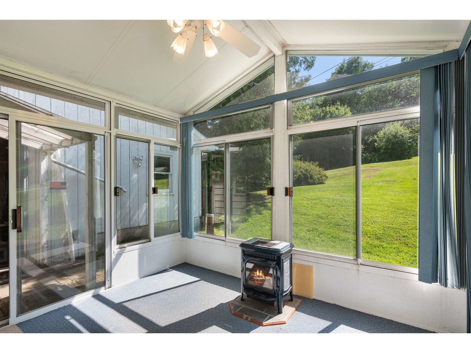 74 Prospect Hill