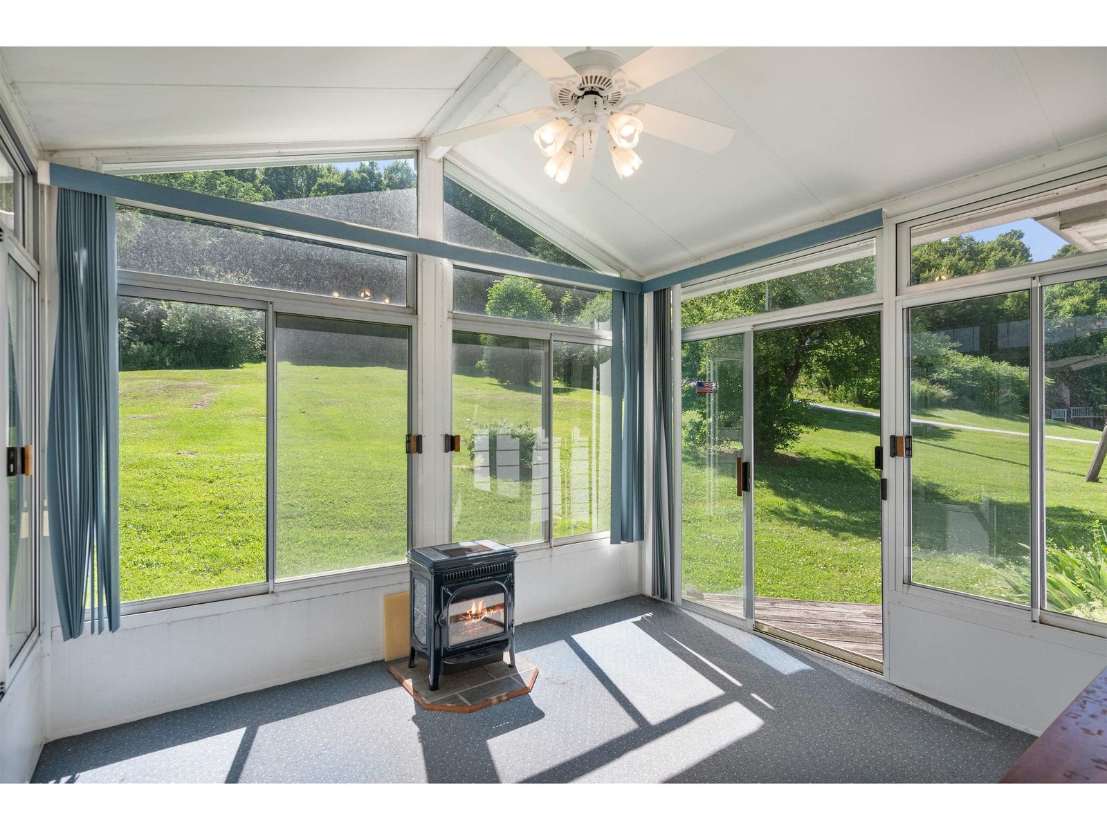 74 Prospect Hill