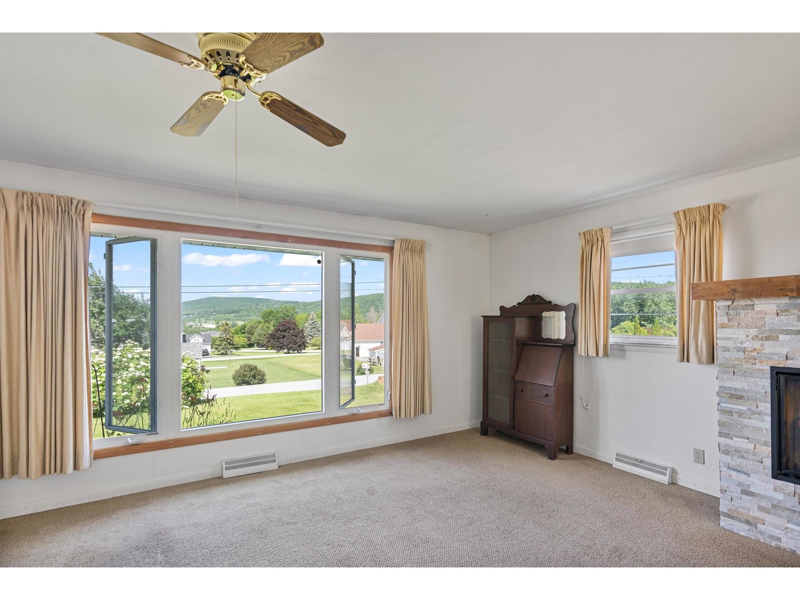 74 Prospect Hill