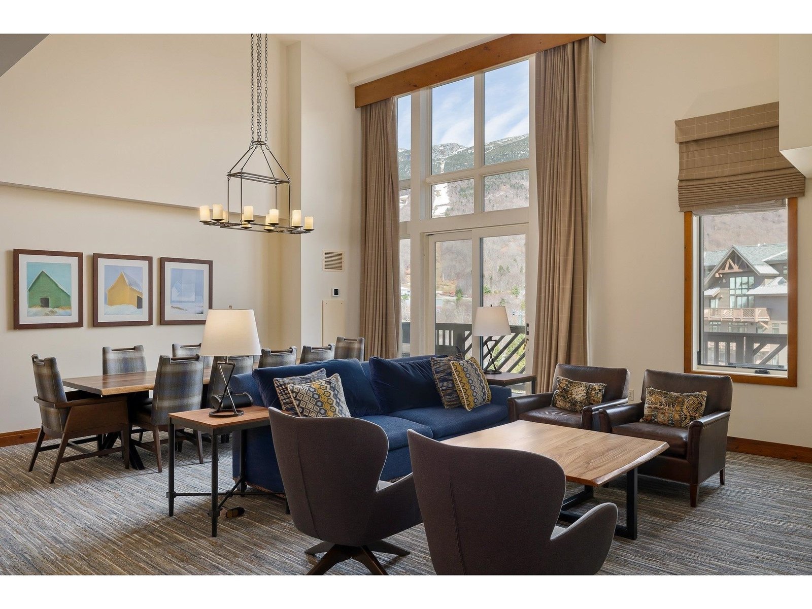7412 Mountain Road, Stowe
