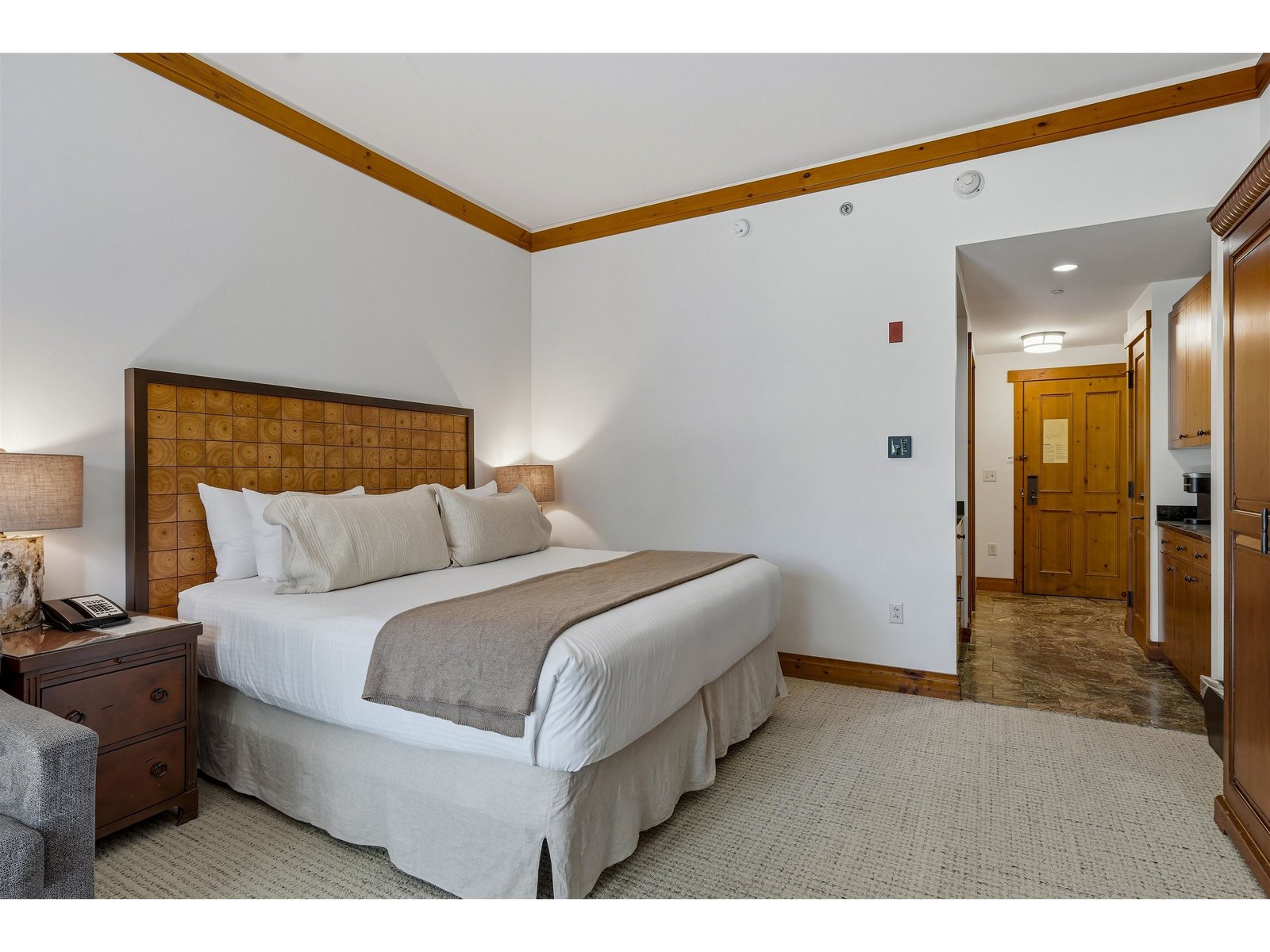 7412 Mountain Road, Unit 1204