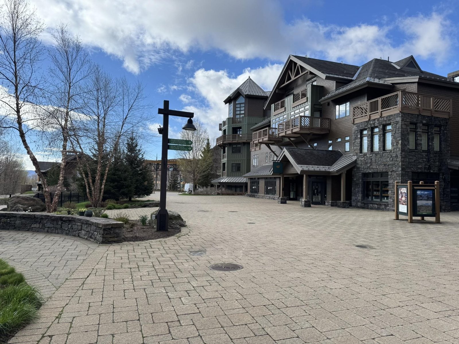 7412 Mountain Road, Unit 402 3-86
