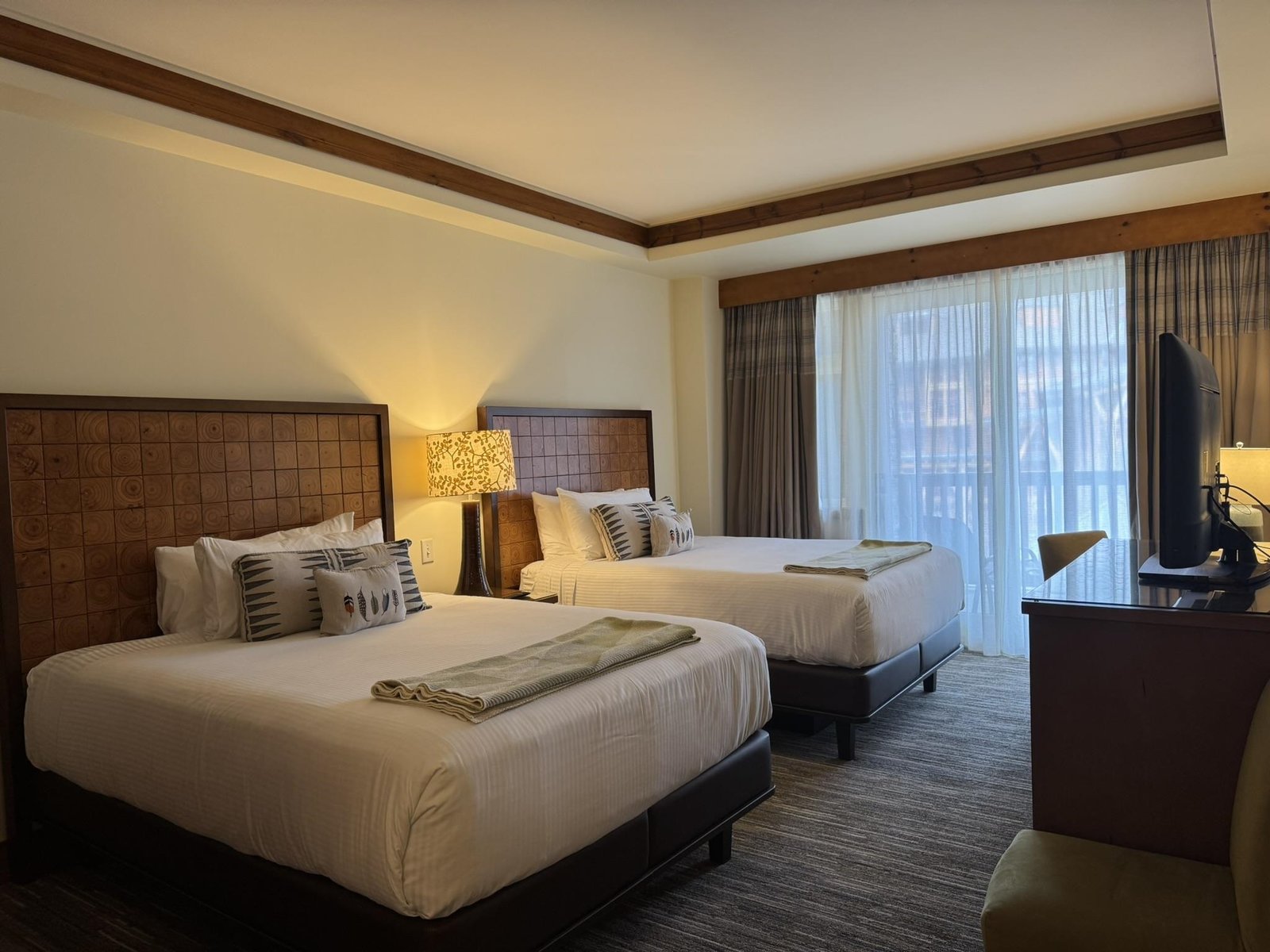 7412 Mountain Road, Unit 402 3-86