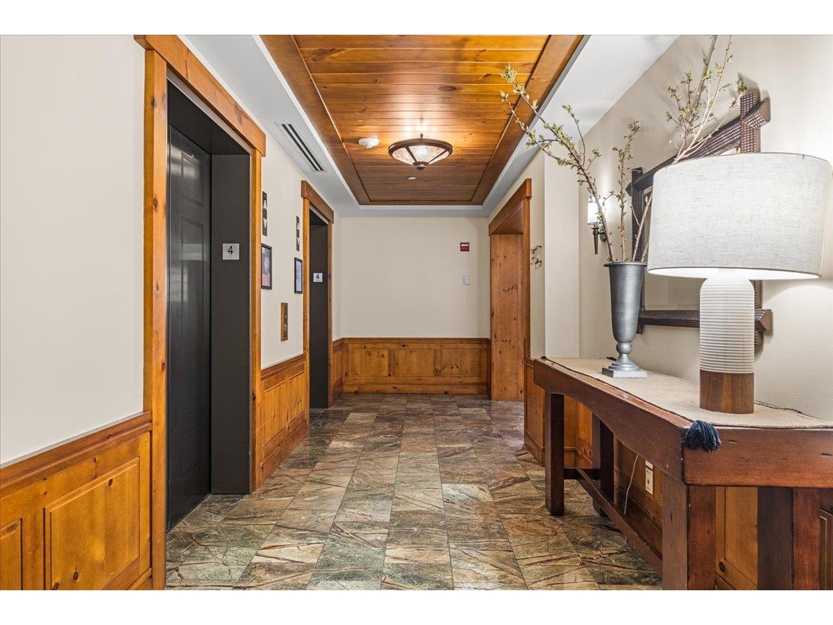 7412 Mountain Road, Unit 403 04-046