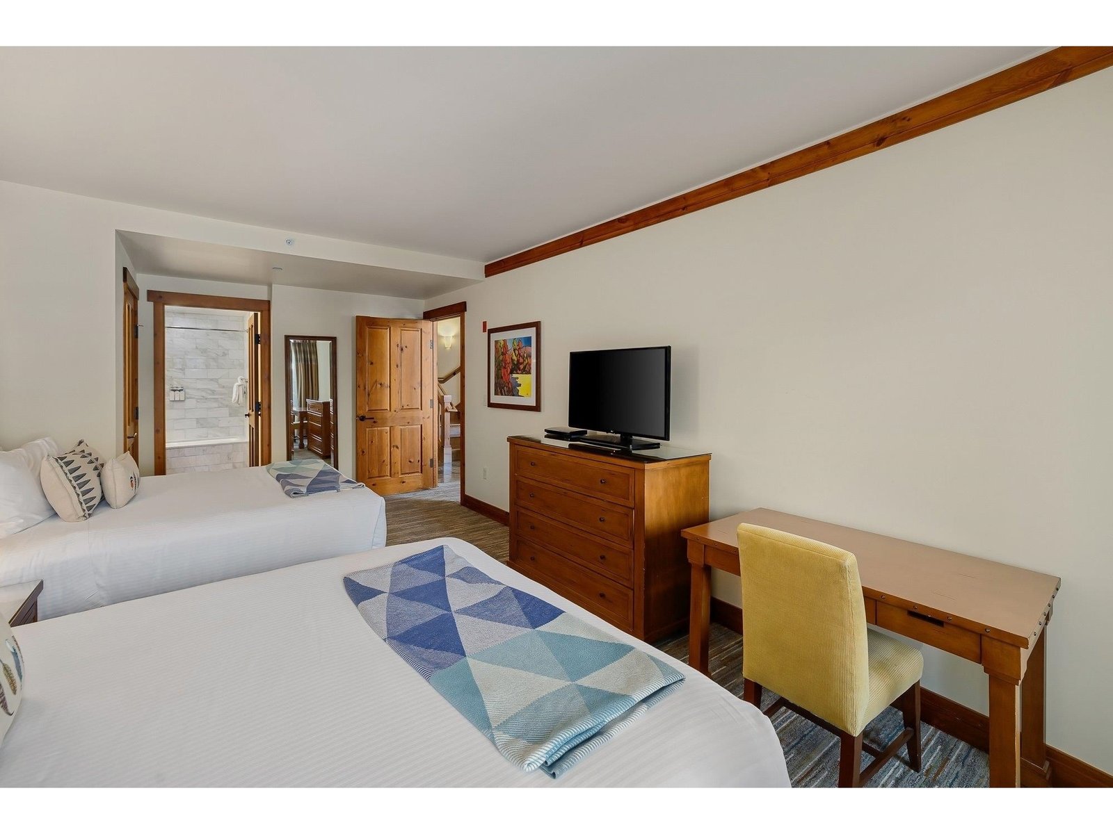 7412 Mountain Road, Unit 407/507 4-40