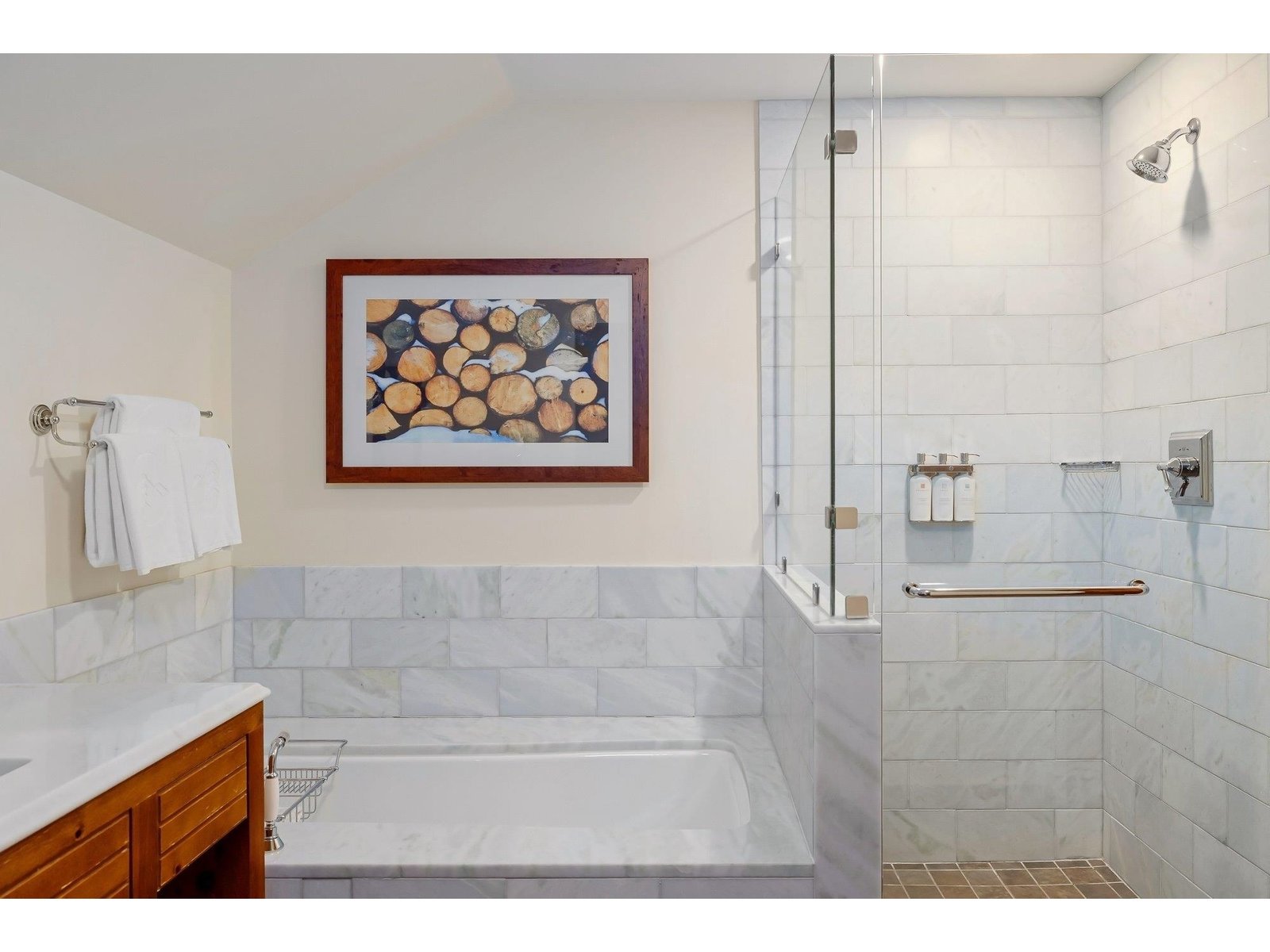 7412 Mountain Road, Unit 407/507 4-40