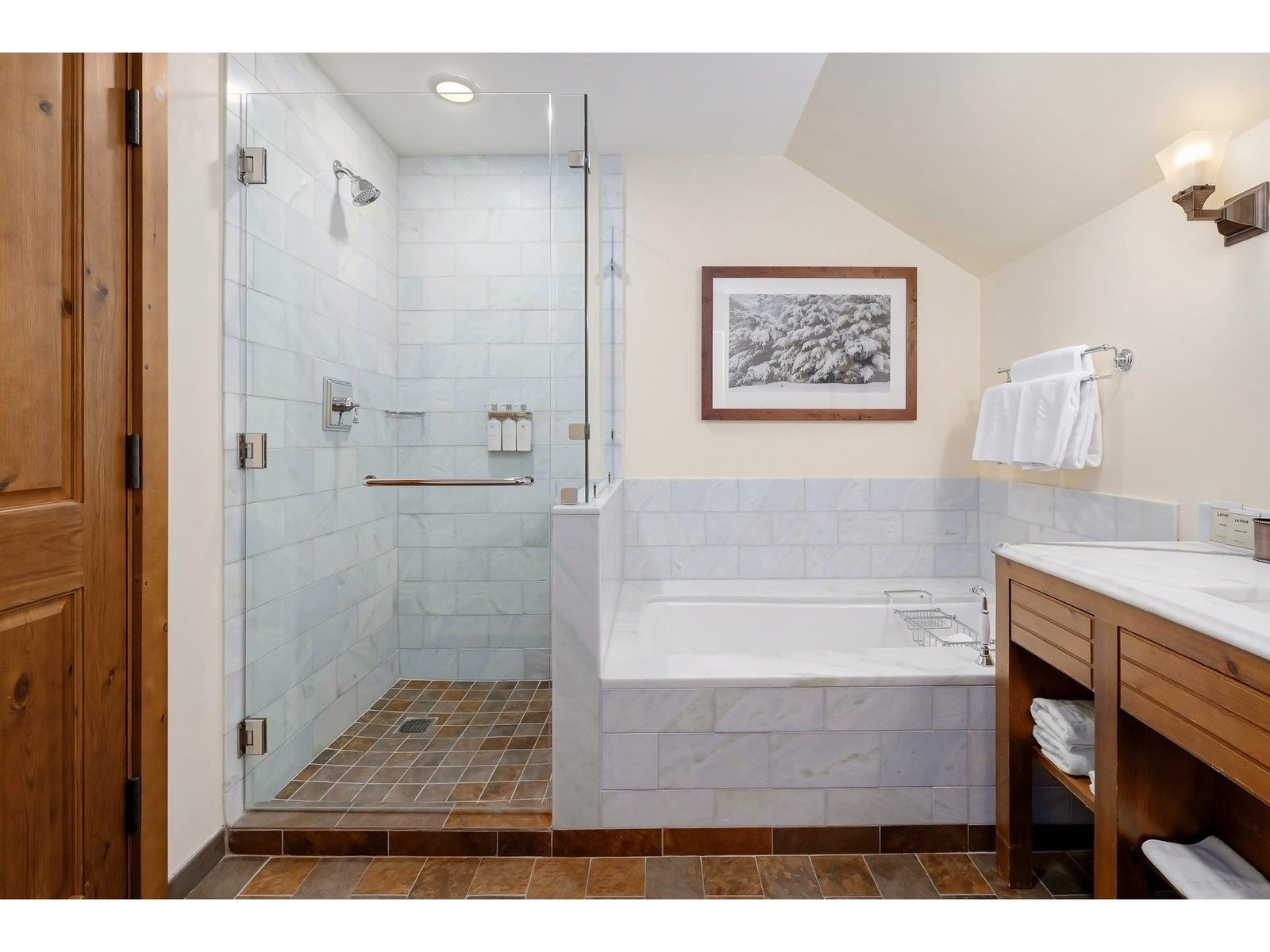 7412 Mountain Road, Unit 407/507 4-40