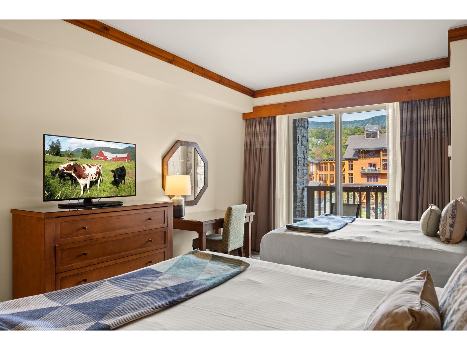 7412 Mountain Road, Unit 408