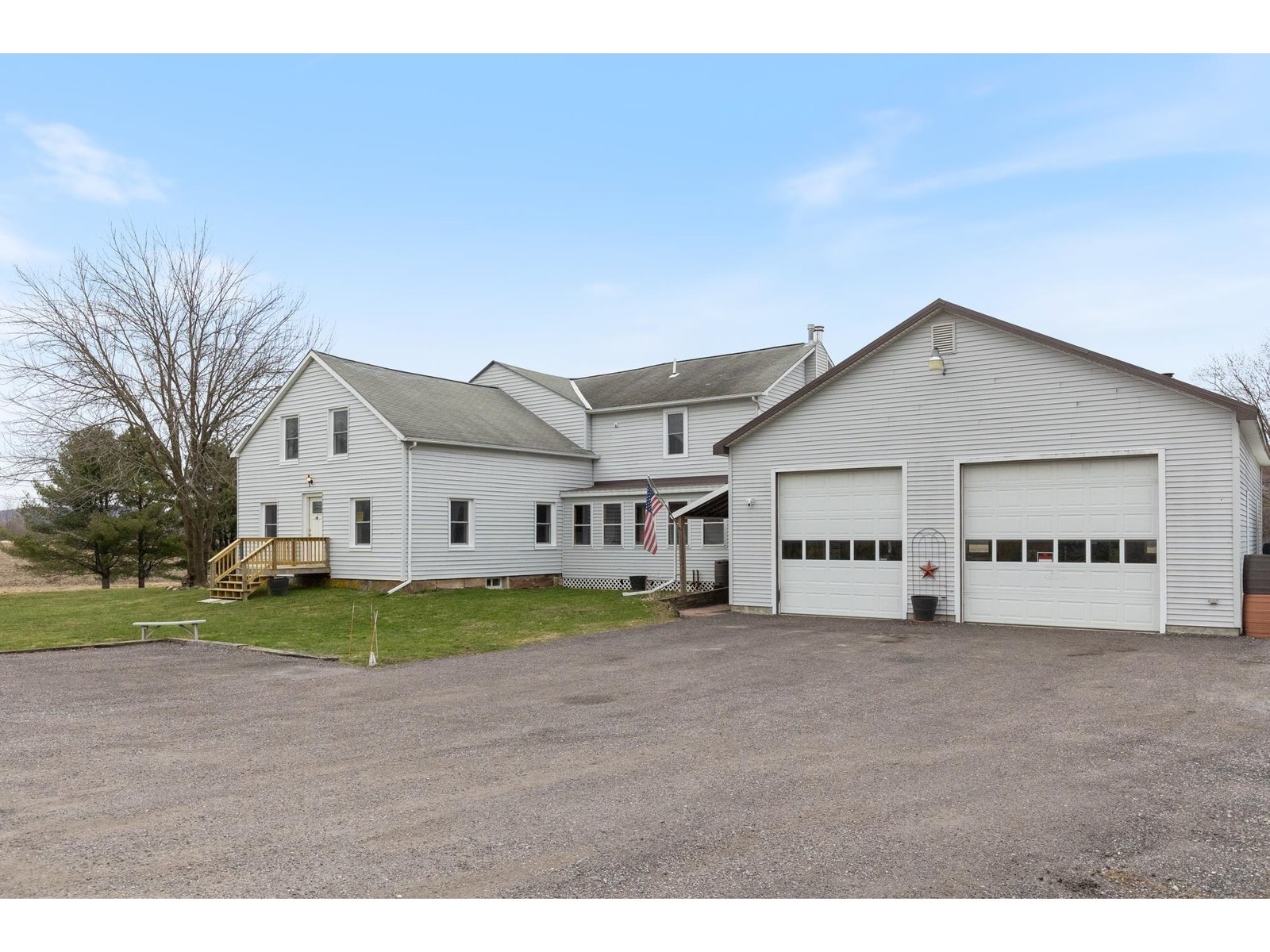 742 Bronson Road