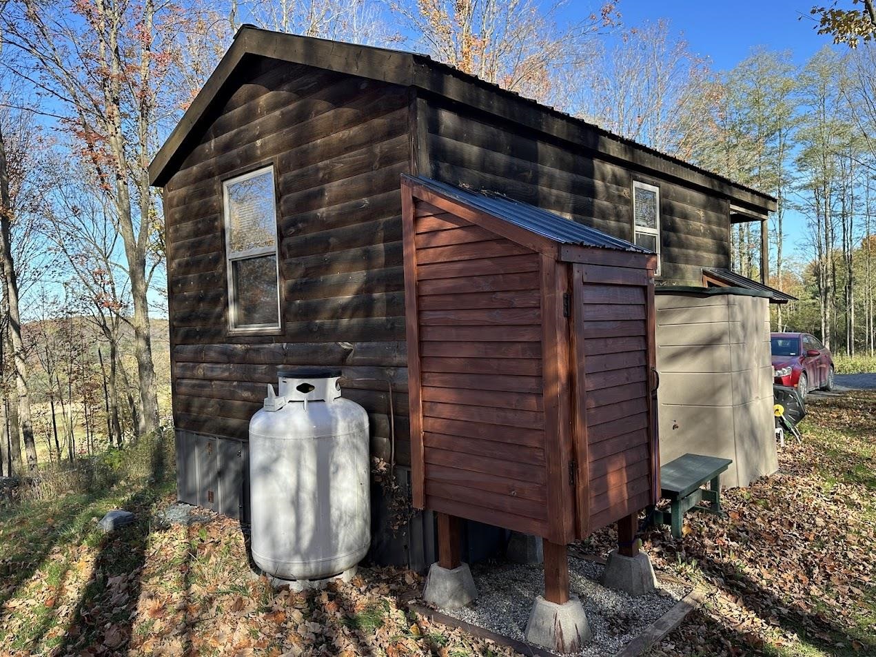 Small Cabin