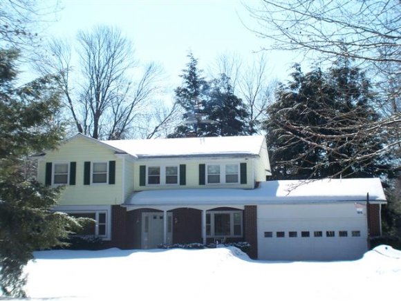 75 Heritage Ln