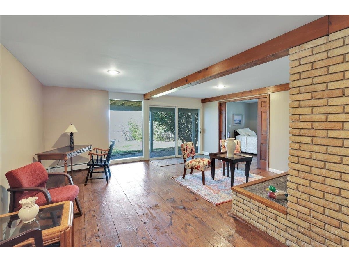 75 Hills Point Road