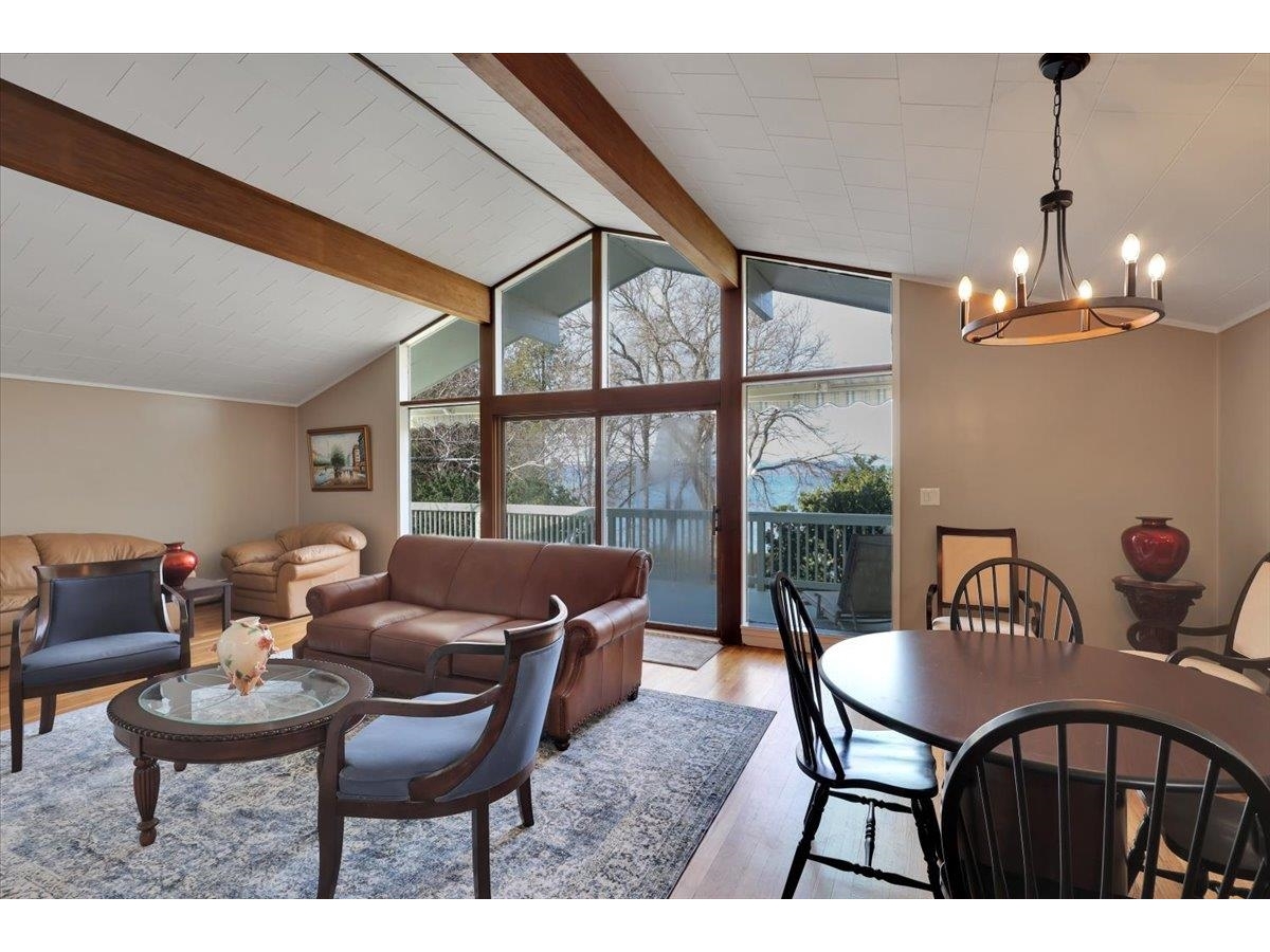 75 Hills Point Road