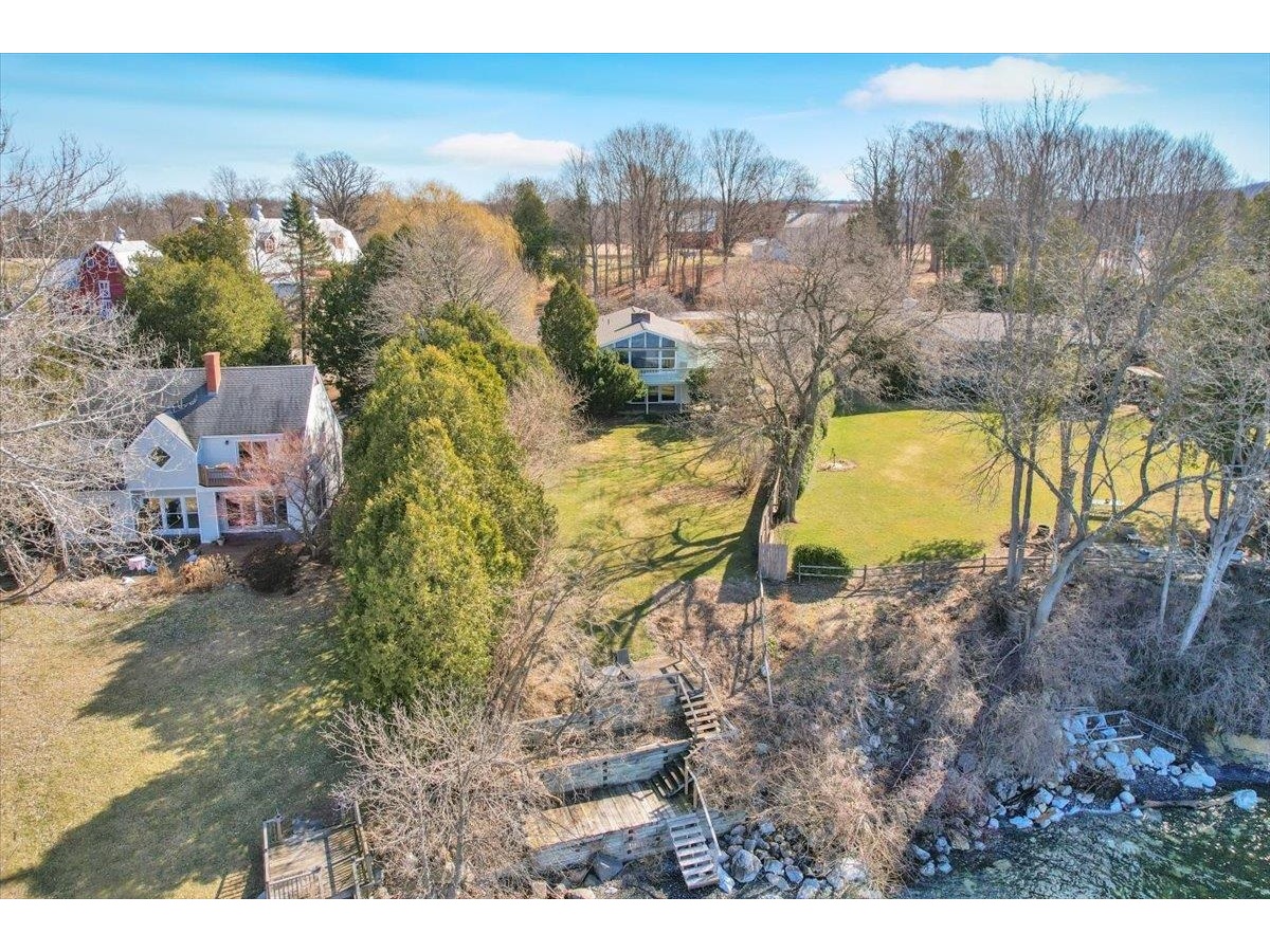 75 Hills Point Road