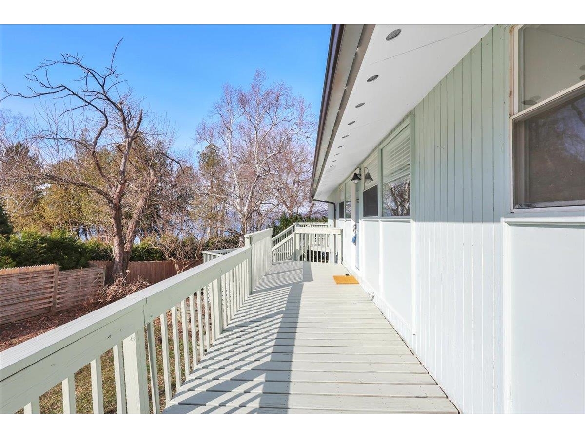 75 Hills Point Road