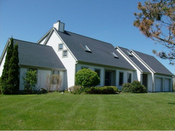 75 Lawnwood Dr