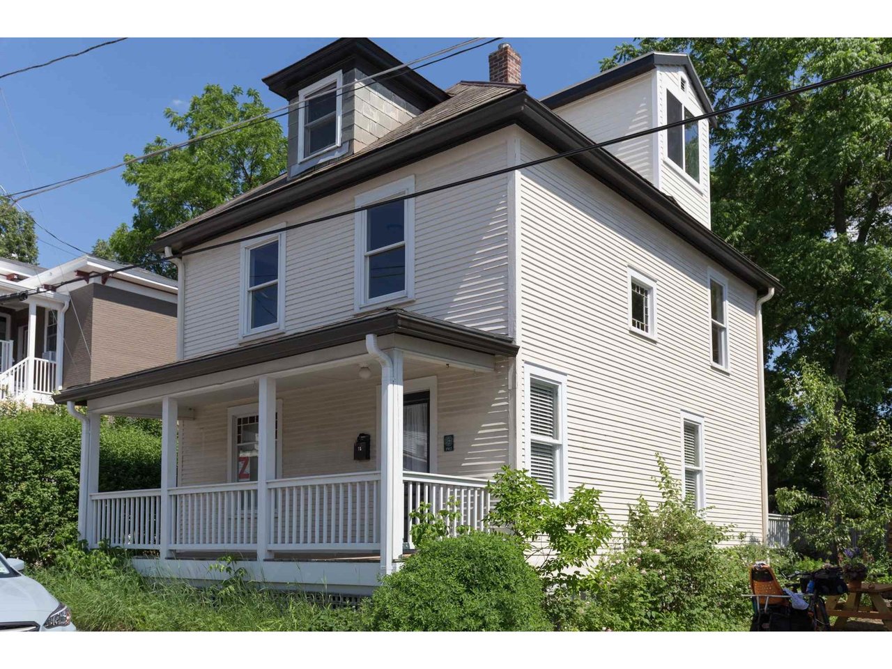 75 Marble Avenue, Burlington 75 Marble Avenue, Burlington