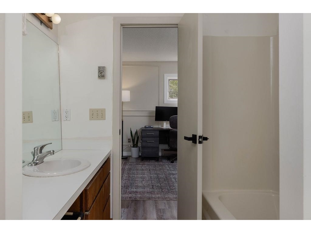 First floor bedroom/office
