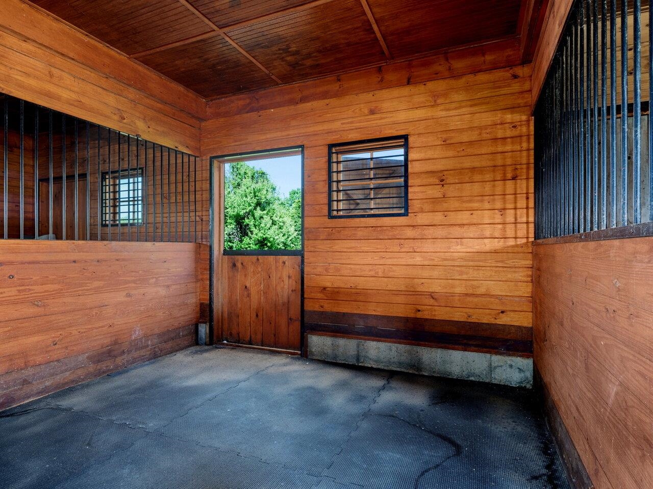 Rubber Matted Floors