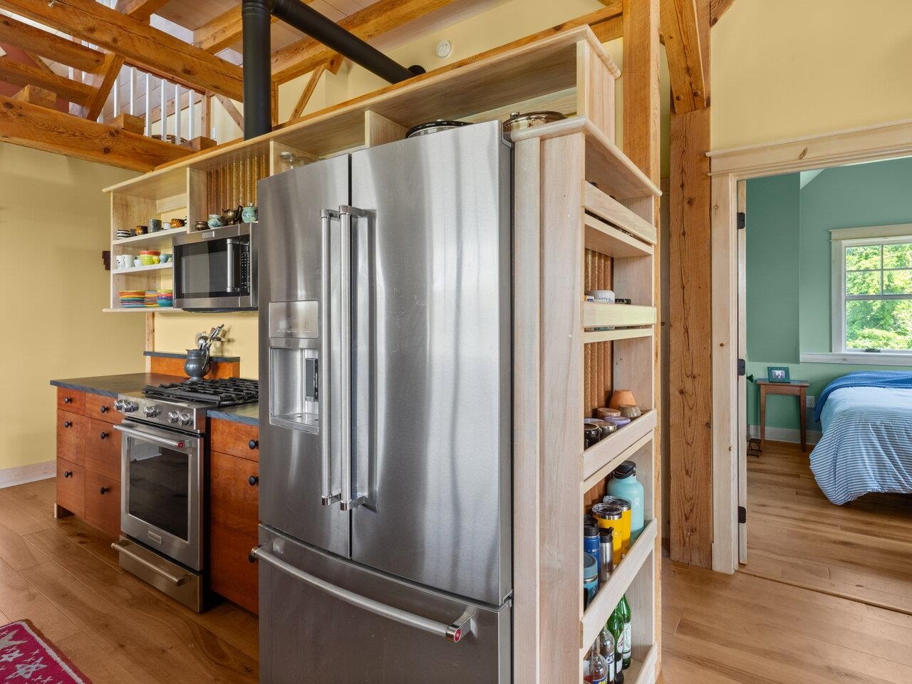 Upgraded Stainless Appliances