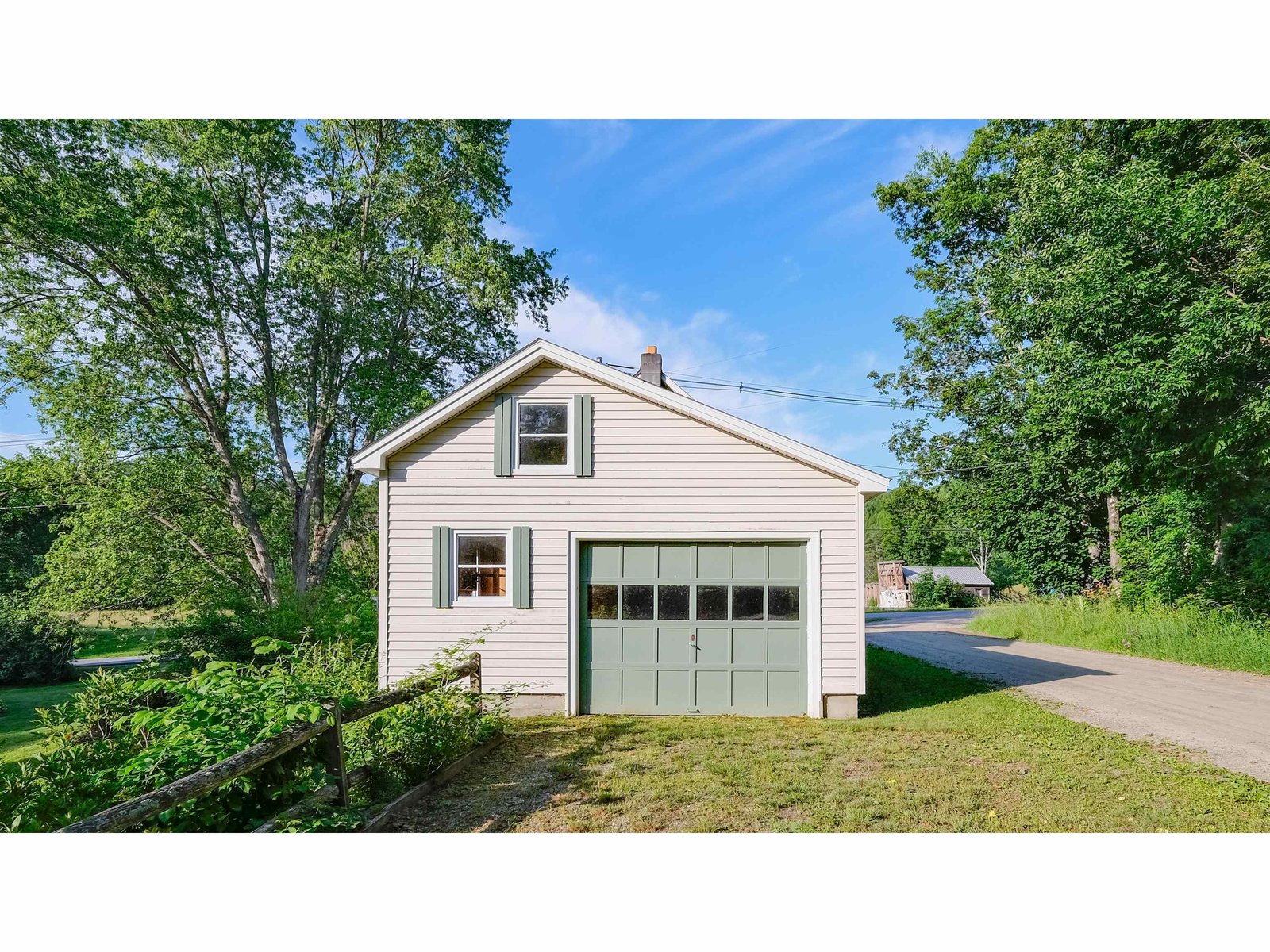 Attached garage for the cottage