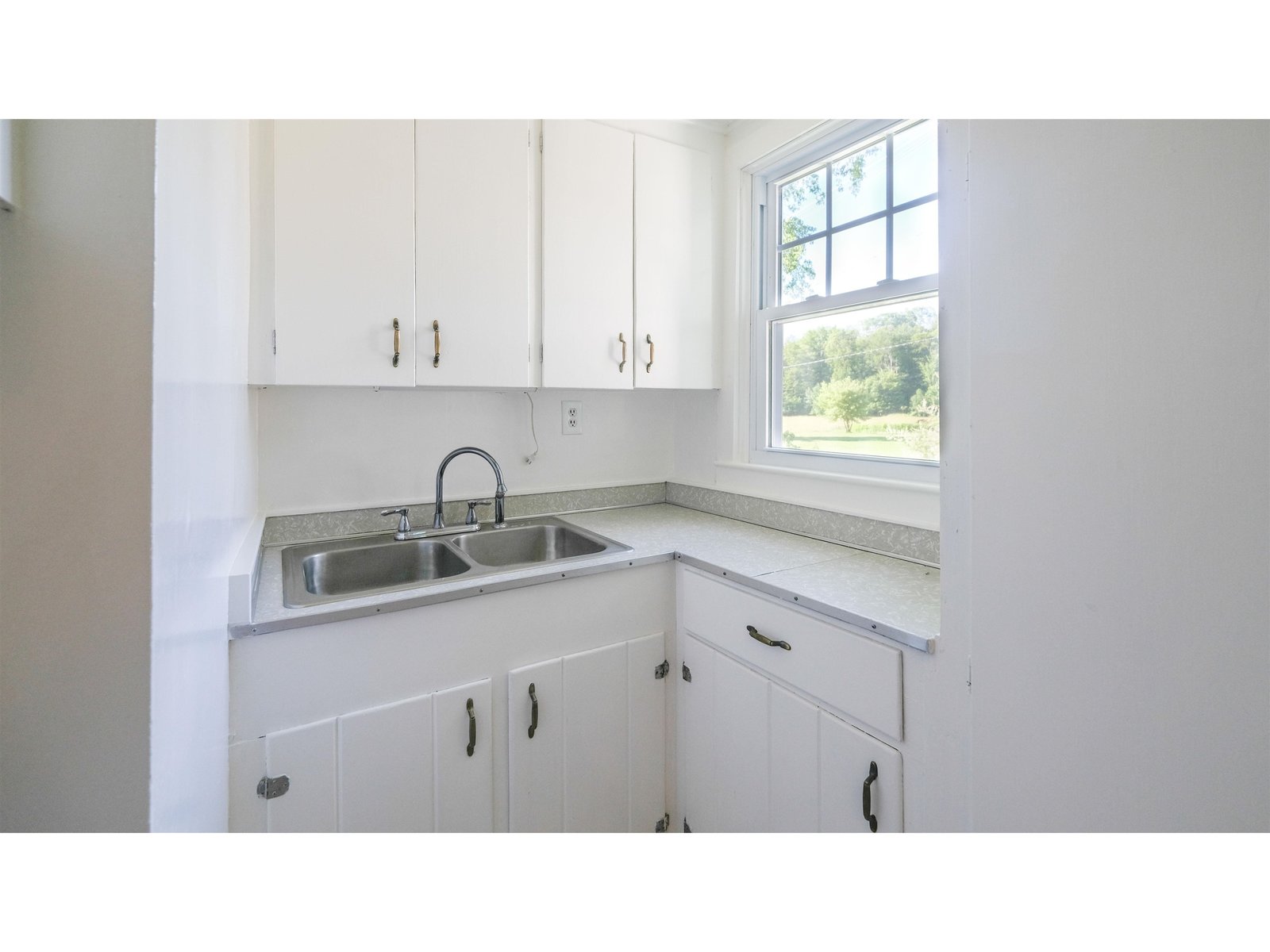 Cottage sink counters