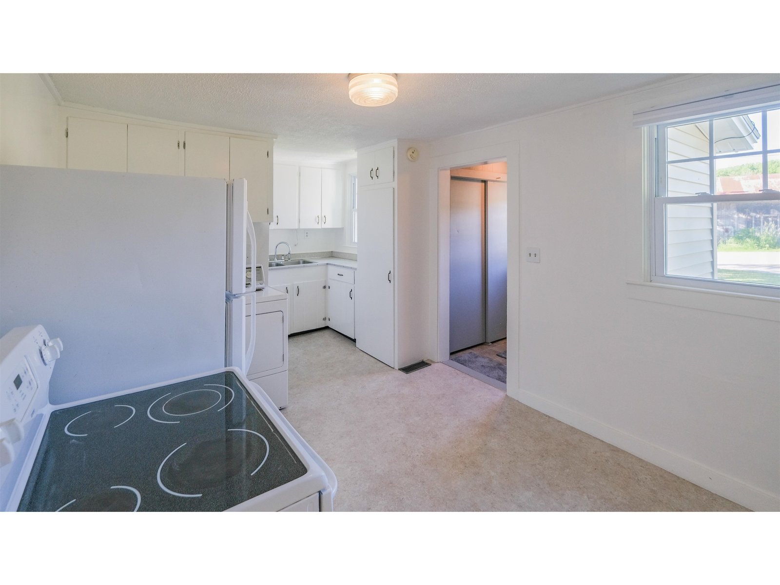 Well maintained cottage