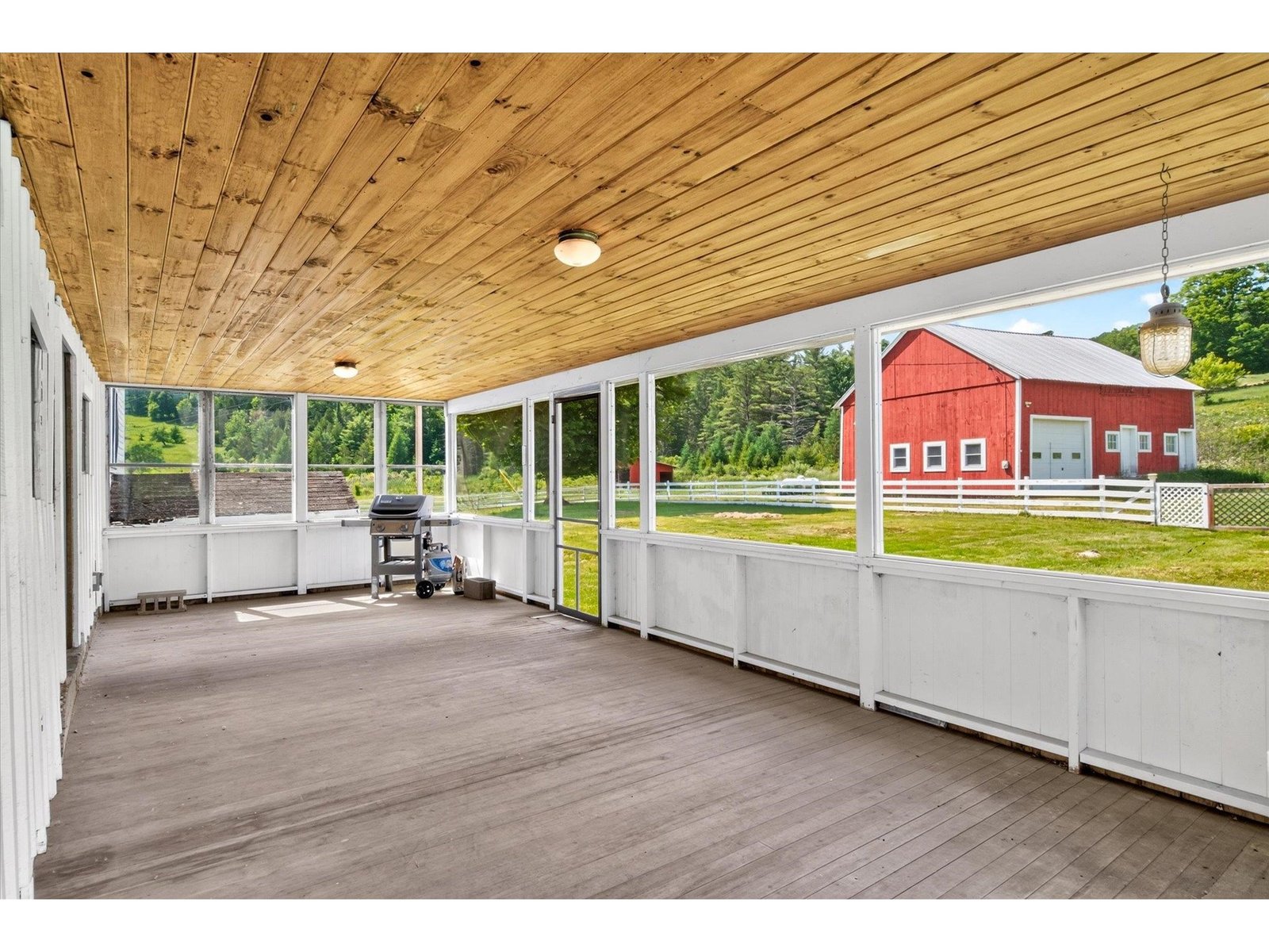 76 E Orange Road