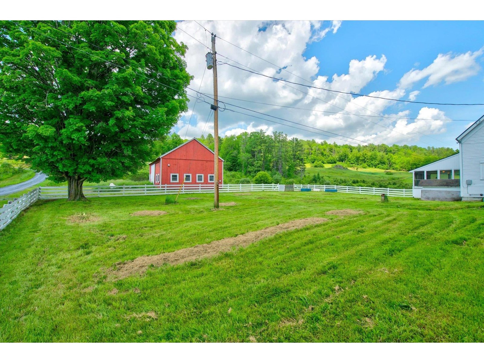 76 E Orange Road