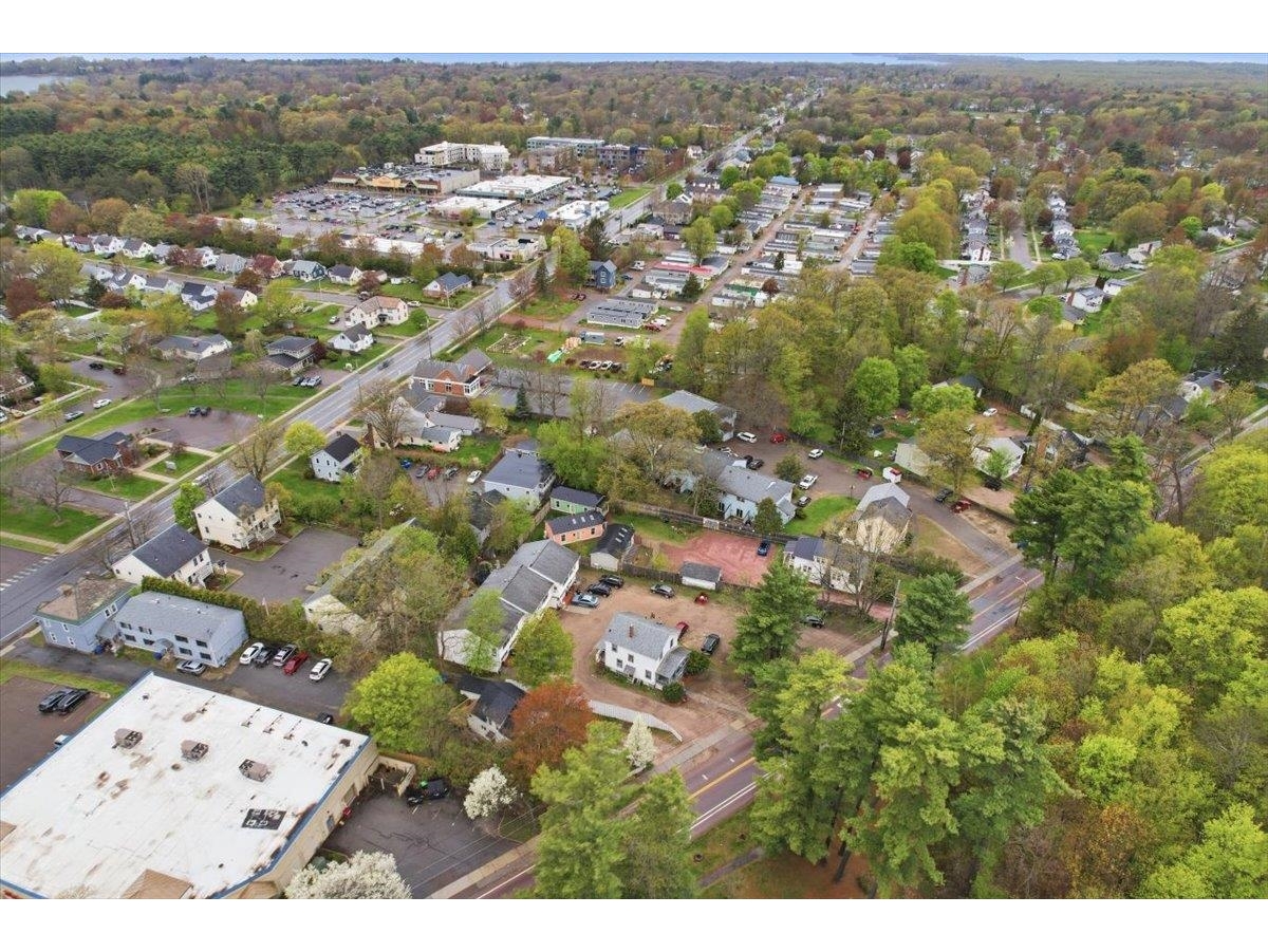 76 Ethan Allen Parkway