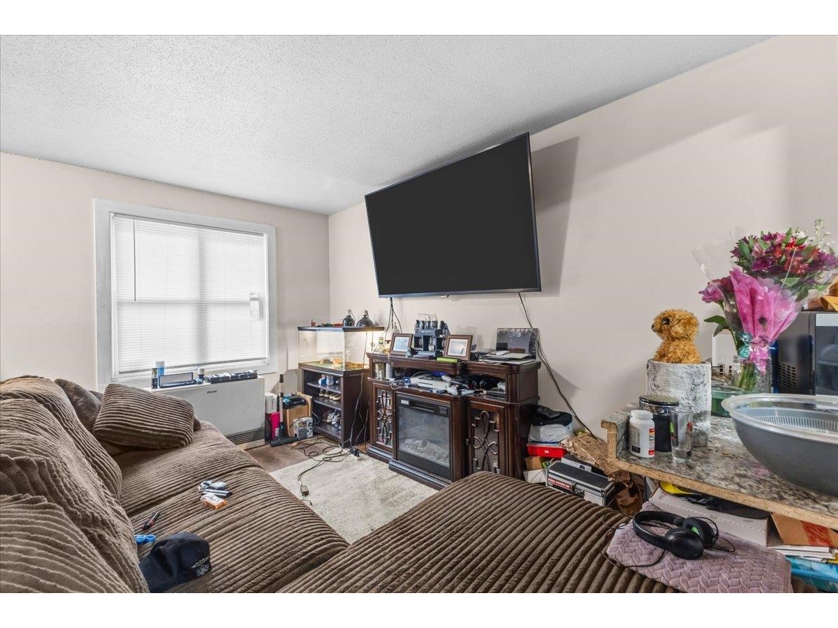 76 Ethan Allen Parkway