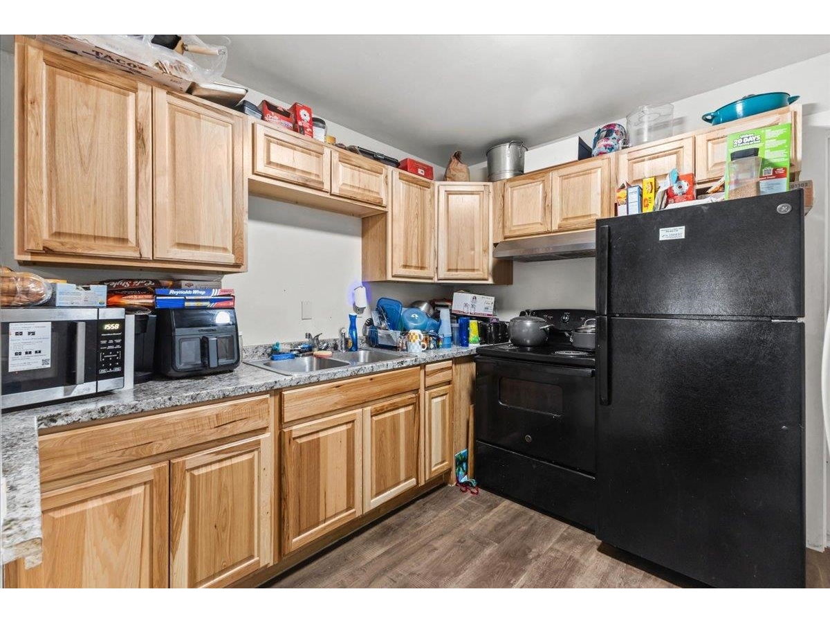 76 Ethan Allen Parkway
