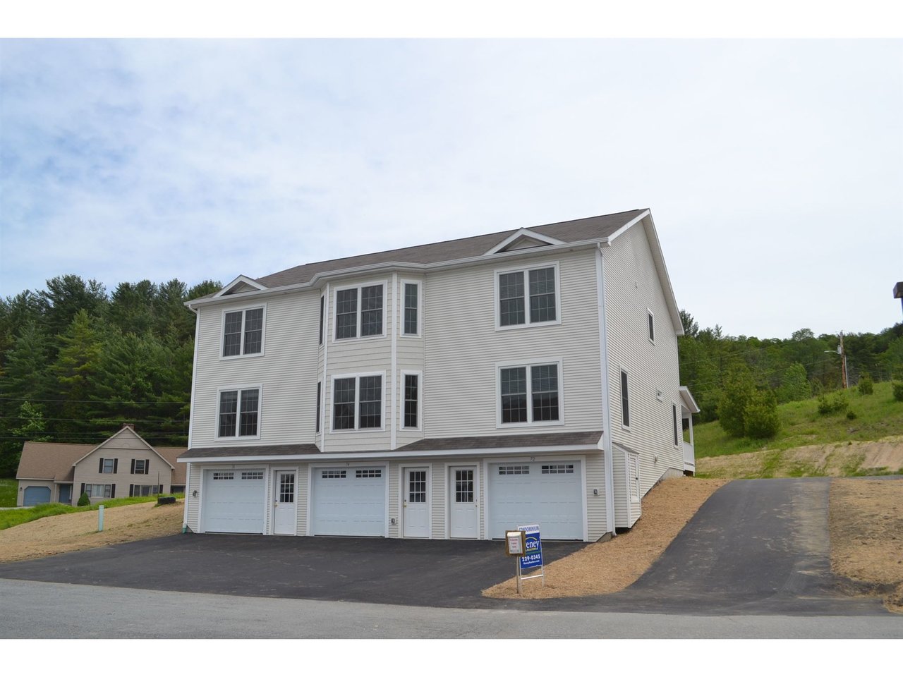 76 Mansfield Lane