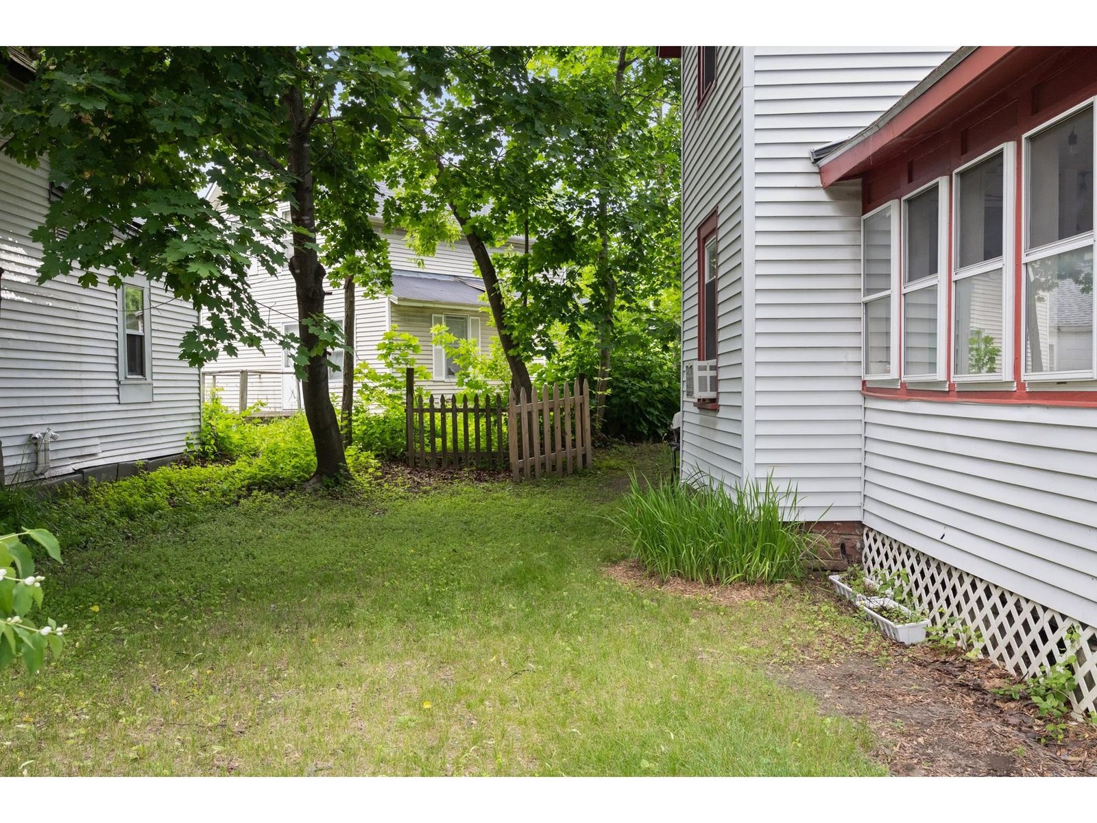 76 Ward Street