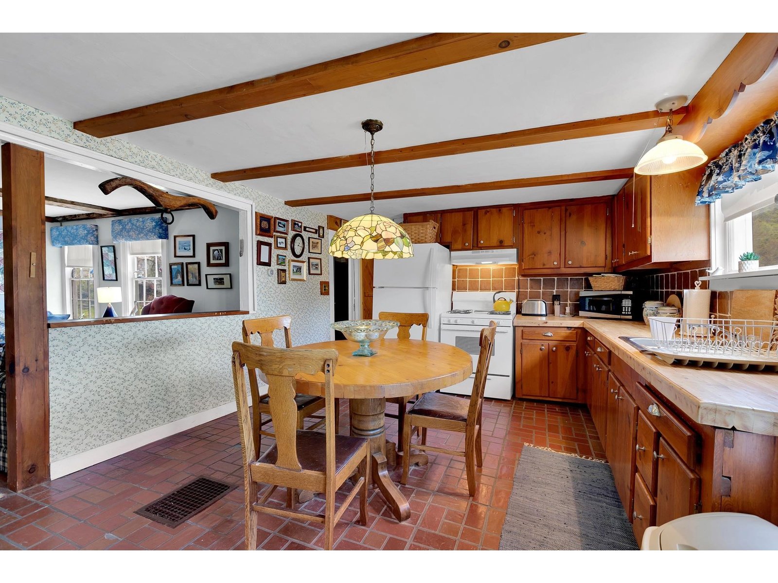 Exposed Foe Beams