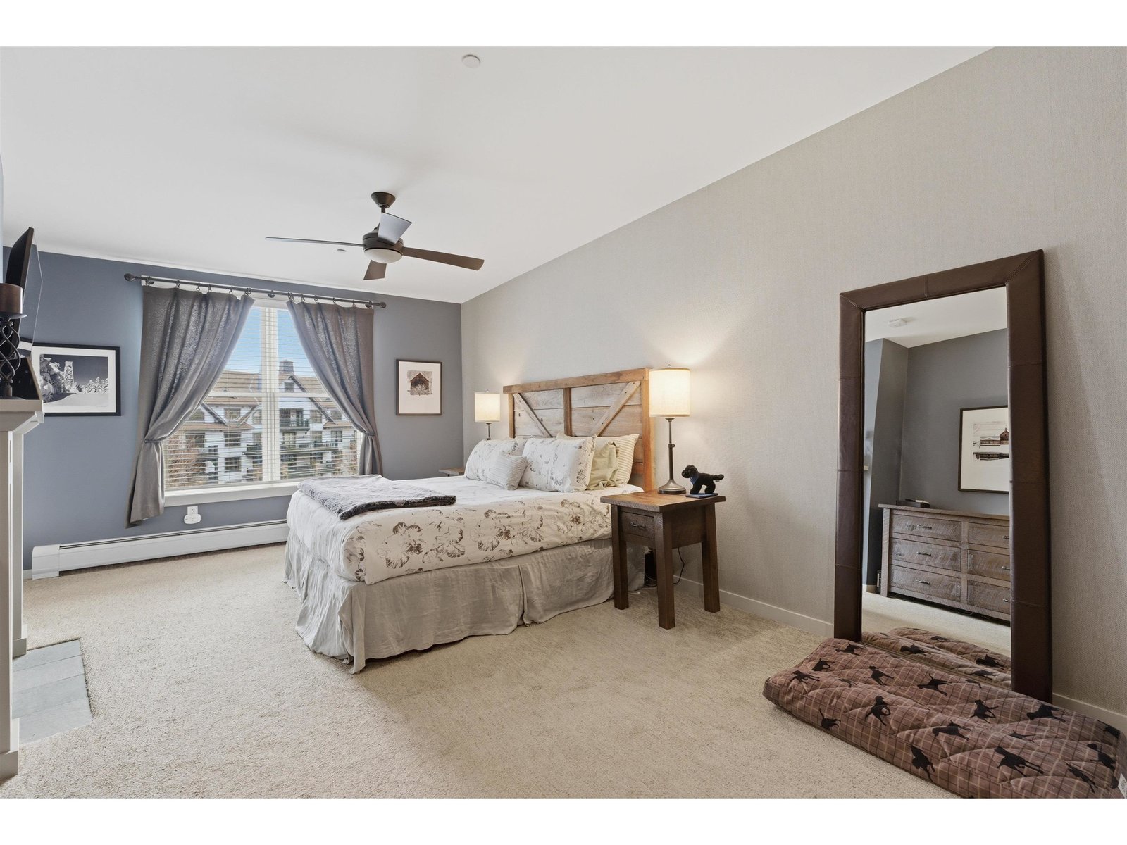 761 Stratton Mountain Access Road, Unit 321/323