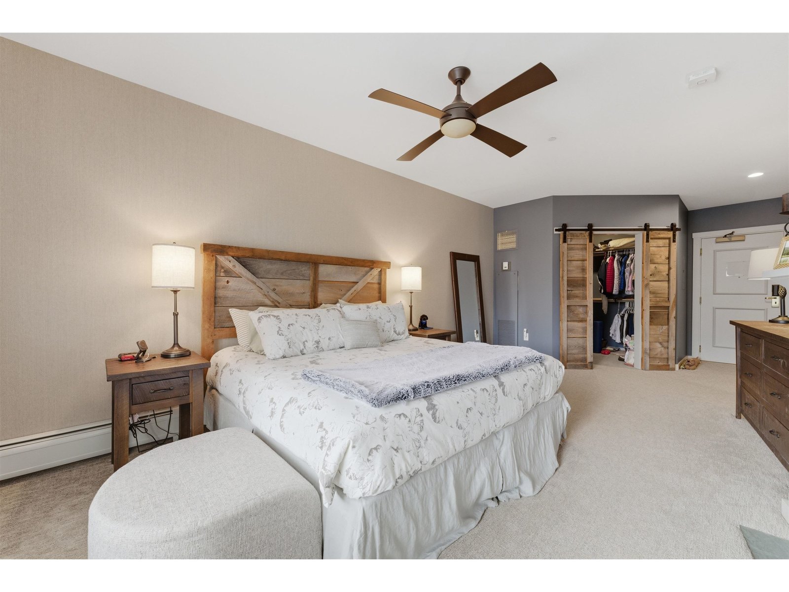 761 Stratton Mountain Access Road, Unit 321/323