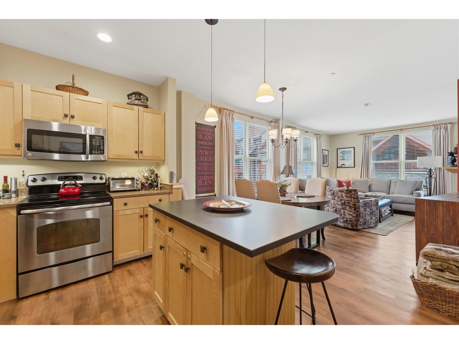 761 Stratton Mountain Access Road, Unit 321/323
