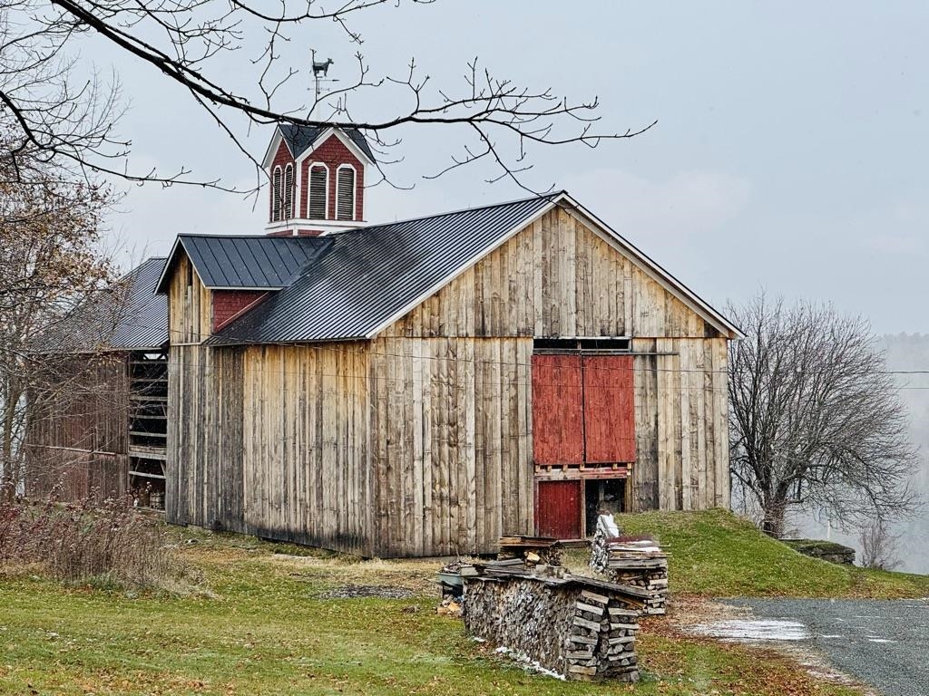 762 McLaren Hill Road