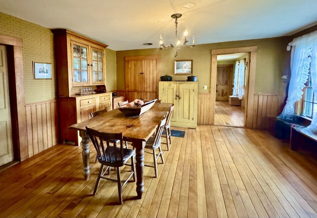 762 McLaren Hill Road