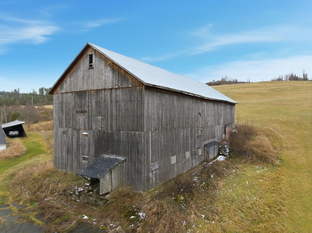 762 McLaren Hill Road