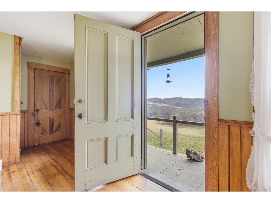 762a McLaren Hill Road