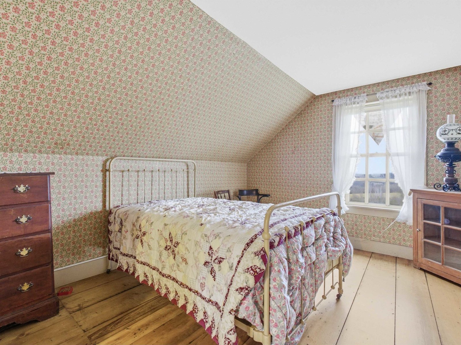 762a McLaren Hill Road