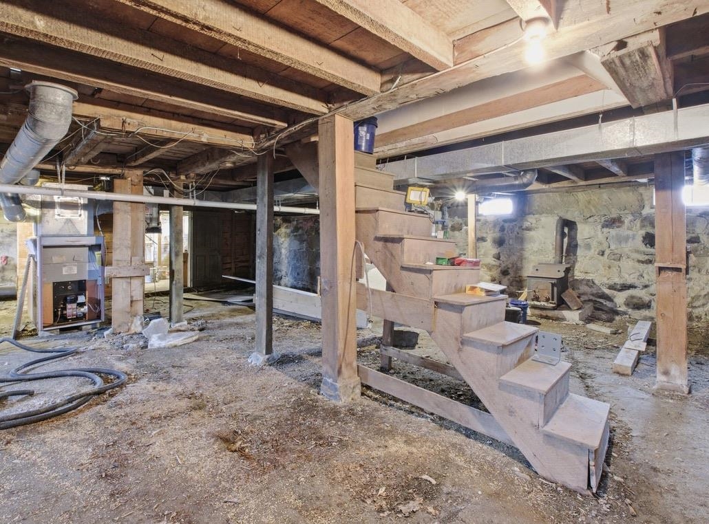 762a McLaren Hill Road