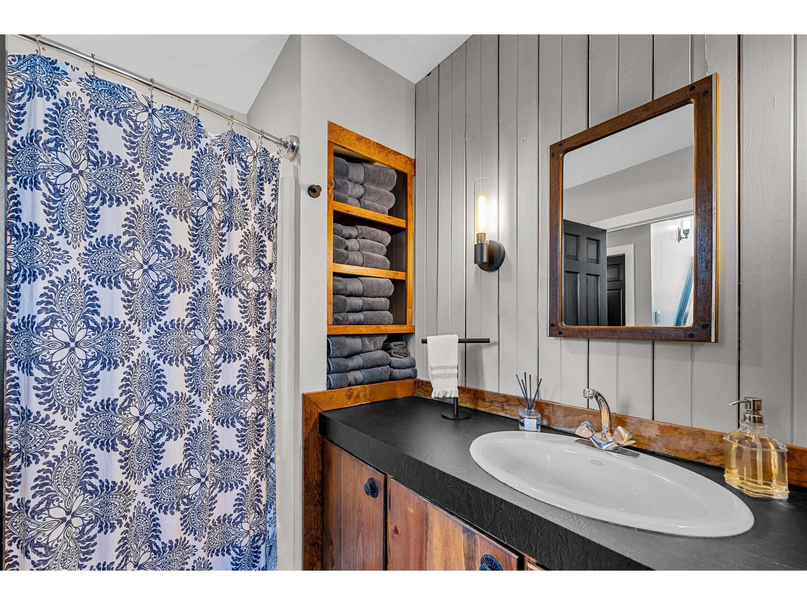 764 Upper Sparrow Hawk Road