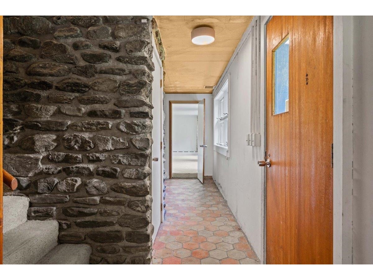 765 Upper Hollow Road