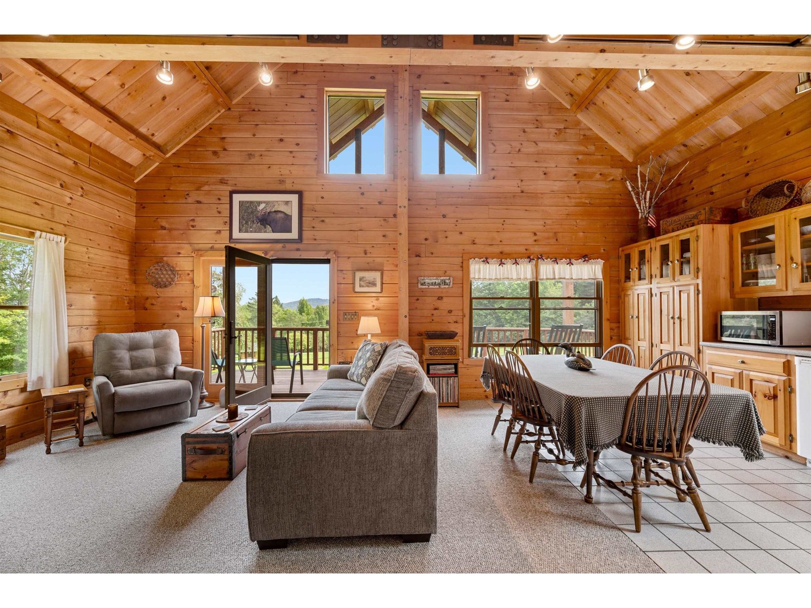 Living room to deck guest  house