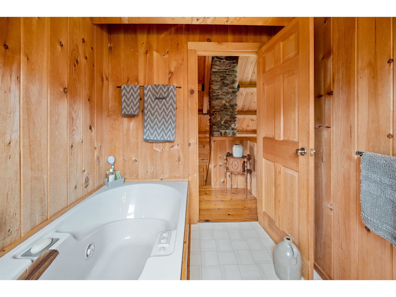 Full bath up and down