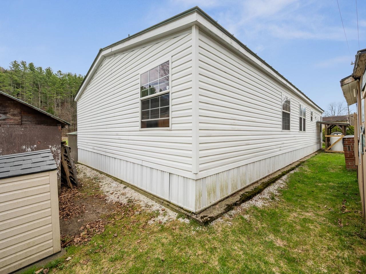 77 Ash Lane