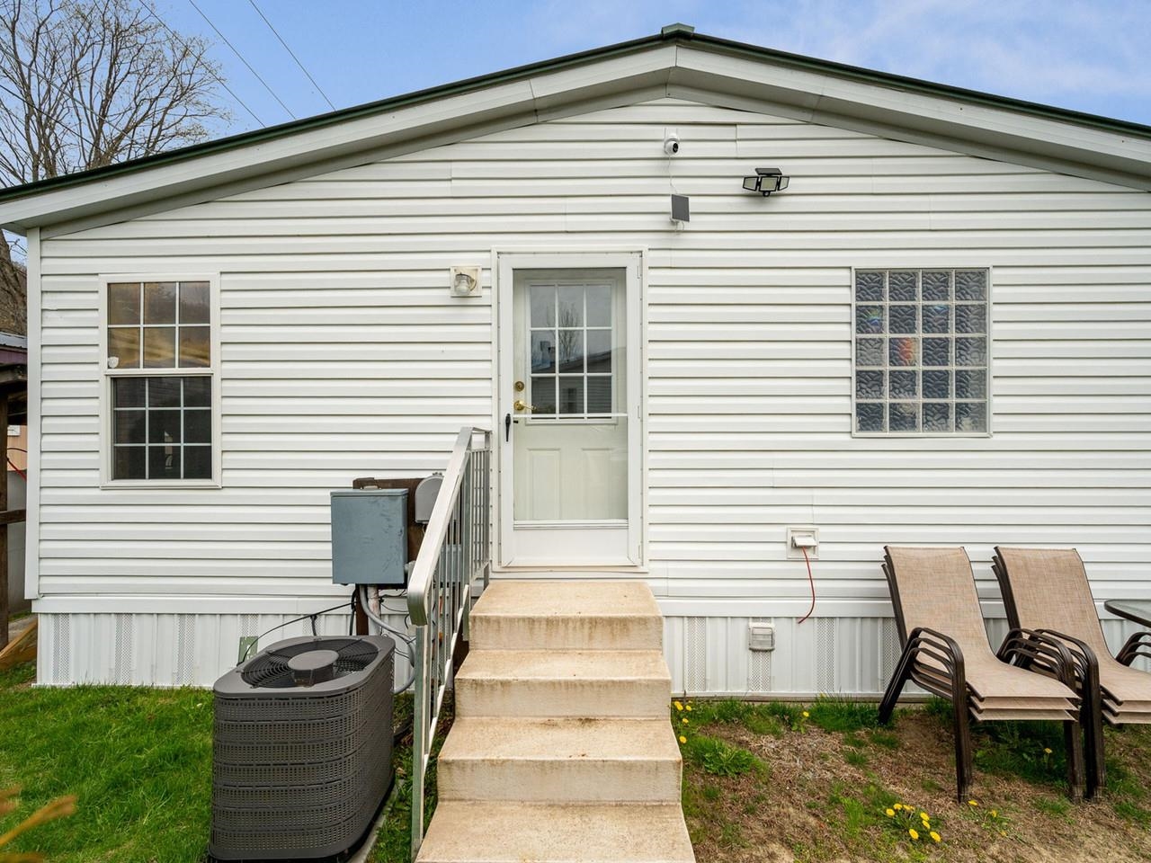 77 Ash Lane